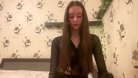 Kate online show from October 2025 10:15:01 PM