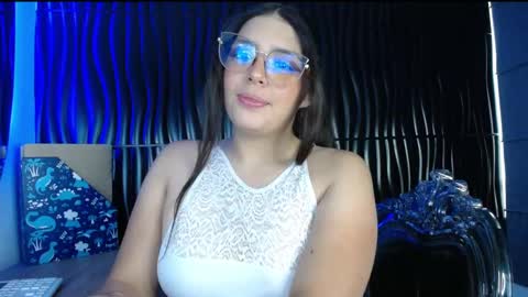 Paola Lyon online show from February 2025 07:31:02 PM