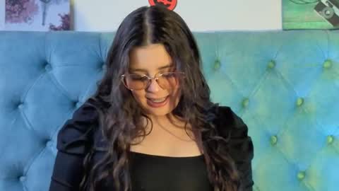 Paola Lyon online show from October 2025 07:14:01 PM