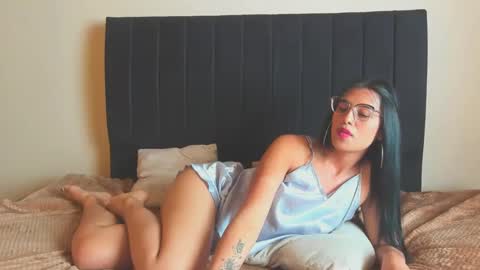 Paola Turner online show from January 2025 02:25:02 PM