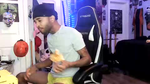 Snapshot of papian0 chatting on September 2025 11:17:02 PM papian0 online show from September 2025 11:17:02 PM