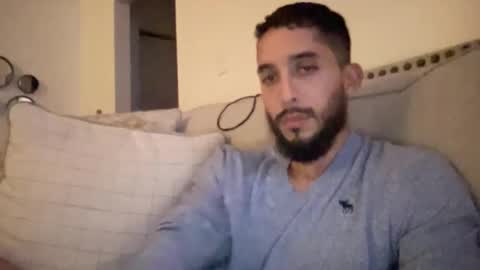 Snapshot of papicubano_guapo23cm chatting on October 2025 05:18:01 AM papicubano_guapo23cm online show from October 2025 05:18:01 AM