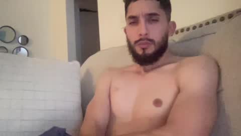 Snapshot of papicubano_guapo23cm chatting on November 2025 07:18:02 AM papicubano_guapo23cm online show from November 2025 07:18:02 AM