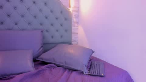 Taylor  online show from October 2025 07:18:01 AM