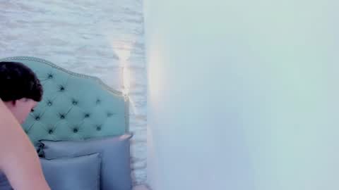 Taylor  online show from October 2025 07:48:01 PM