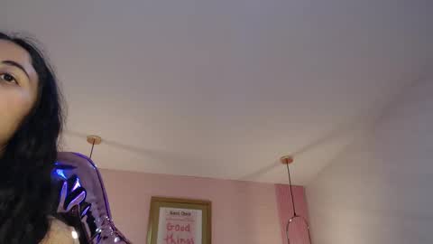 Snapshot of paris_1sub chatting on December 2024 11:14:02 PM Paris 1sub online show from December 2024 11:14:02 PM