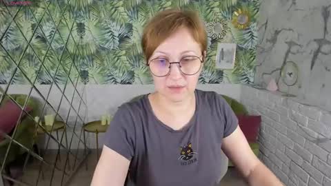 Snapshot of paris_cherry chatting on March 2025 11:07:01 PM Paris online show from March 2025 11:07:01 PM