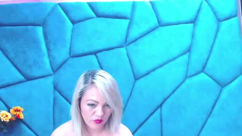 paris_squirtt online show from January 2025 11:31:01 PM