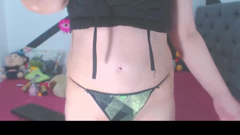 Snapshot of paris_squirtt chatting on November 2025 09:46:02 PM paris_squirtt online show from November 2025 09:46:02 PM