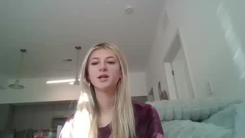 parisbaby2000 online show from October 2025 01:03:02 PM