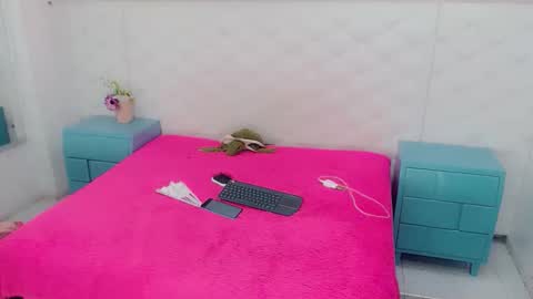 Snapshot of party_fre_girl chatting on November 2025 03:38:02 AM party_fre_girl online show from November 2025 03:38:02 AM