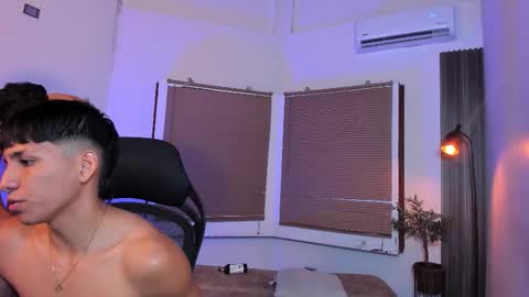 Snapshot of party_guyssex chatting on October 2025 02:53:01 AM liampacoyosh and erick online show from October 2025 02:53:01 AM