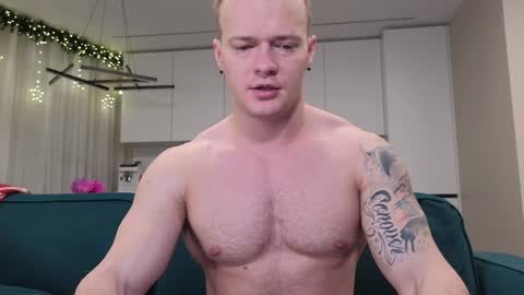 Snapshot of pashka_x chatting on December 2024 09:43:02 AM Pashka online show from December 2024 09:43:02 AM