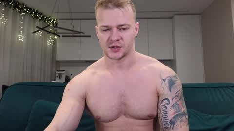 Snapshot of pashka_x chatting on December 2024 10:45:02 AM Pashka online show from December 2024 10:45:02 AM