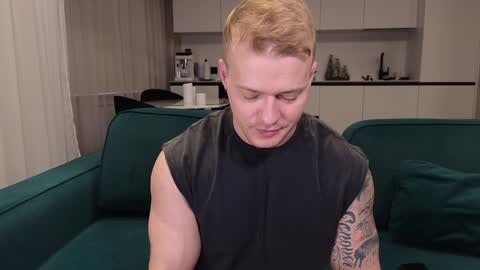 Snapshot of pashka_x chatting on January 2025 11:16:01 AM Pashka online show from January 2025 11:16:01 AM