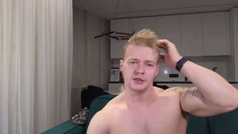 Snapshot of pashka_x chatting on January 2025 09:17:02 AM Pashka online show from January 2025 09:17:02 AM