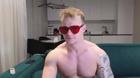 Snapshot of pashka_x chatting on February 2025 12:08:01 PM Pashka online show from February 2025 12:08:01 PM