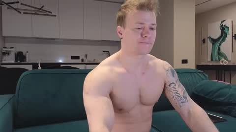 Snapshot of pashka_x chatting on February 2025 05:53:01 AM Pashka online show from February 2025 05:53:01 AM