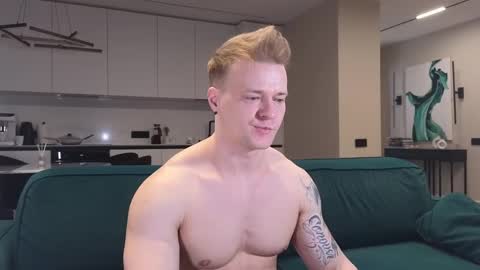 Snapshot of pashka_x chatting on March 2025 10:08:02 AM Pashka online show from March 2025 10:08:02 AM