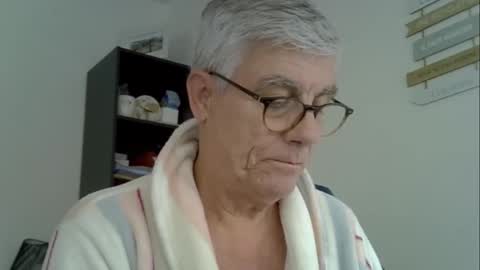 patrick5275 online show from October 2025 08:26:01 AM