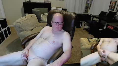 Snapshot of patrickstroking chatting on January 2025 01:08:01 AM patrickstroking online show from January 2025 01:08:01 AM