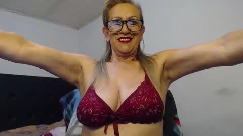 Snapshot of patty_sexy69 chatting on October 2025 09:59:02 PM Patty online show from October 2025 09:59:02 PM