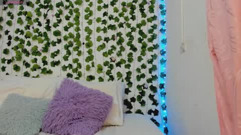 Snapshot of pau_delima__ chatting on September 2025 10:52:02 AM paulina online show from September 2025 10:52:02 AM