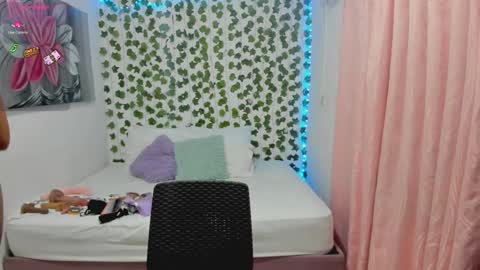 Snapshot of pau_delima__ chatting on October 2025 10:35:02 AM paulina online show from October 2025 10:35:02 AM