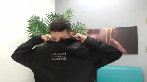 Snapshot of paul_ponce chatting on October 2025 12:26:01 PM PAUL online show from October 2025 12:26:01 PM