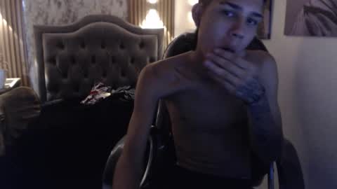 Snapshot of paul_ponce chatting on October 2025 12:28:01 PM PAUL online show from October 2025 12:28:01 PM