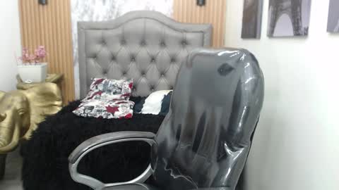 Snapshot of paul_ponce chatting on November 2025 12:47:01 PM PAUL online show from November 2025 12:47:01 PM