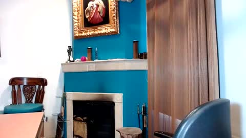 PAULA online show from February 2025 08:56:01 PM