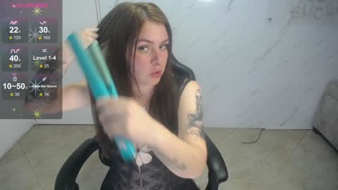 Paula online show from December 2024 01:05:02 PM