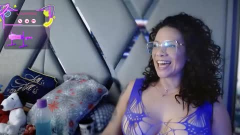 Snapshot of paula_daniela1 chatting on October 2025 09:48:02 PM Paula online show from October 2025 09:48:02 PM