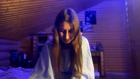 Ashley Cooper online show from September 2025 04:18:01 PM