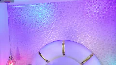 Paulina  online show from October 2025 07:11:02 PM