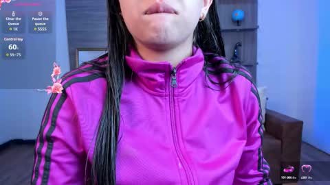 Paulina  online show from September 2025 11:54:02 AM