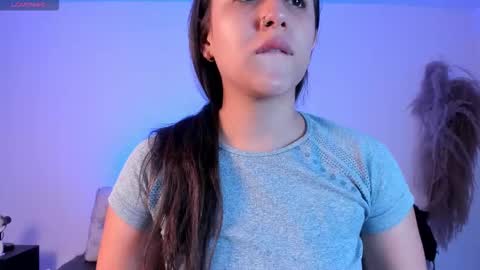 Paulina  online show from September 2025 12:32:01 PM