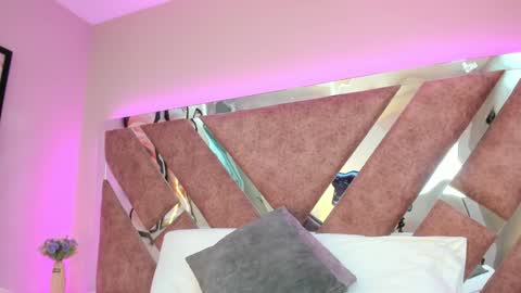 Snapshot of paulinaduarte_ chatting on December 2024 12:33:02 PM Paulina online show from December 2024 12:33:02 PM