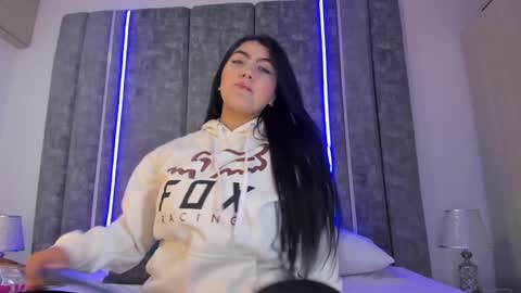 Snapshot of paulinaduarte_ chatting on January 2025 11:59:02 AM Paulina online show from January 2025 11:59:02 AM