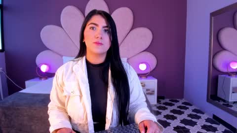 Snapshot of paulinaduarte_ chatting on January 2025 01:24:02 PM Paulina online show from January 2025 01:24:02 PM