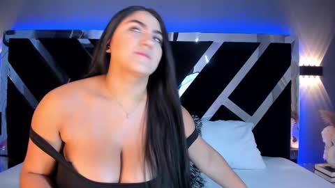 Snapshot of paulinaduarte_ chatting on February 2025 11:18:02 AM Paulina online show from February 2025 11:18:02 AM