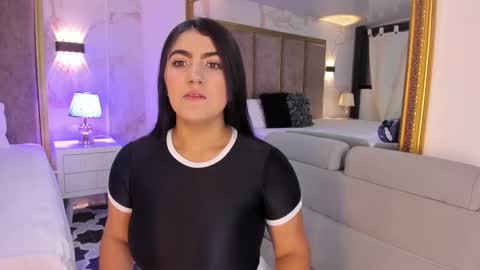 Snapshot of paulinaduarte_ chatting on February 2025 11:02:02 AM Paulina online show from February 2025 11:02:02 AM