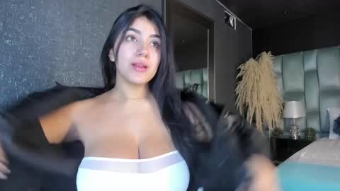 Snapshot of paulinaduarte_ chatting on October 2025 11:45:02 AM Paulina online show from October 2025 11:45:02 AM
