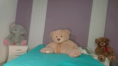 Snapshot of paulinawilliams chatting on November 2025 02:35:01 PM paulina online show from November 2025 02:35:01 PM