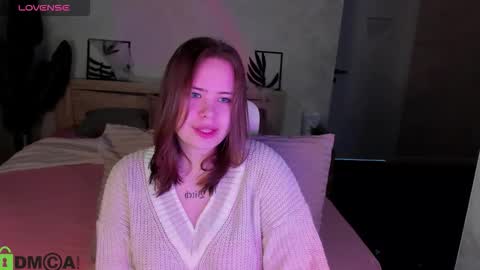 Erica online show from October 2025 01:13:02 AM