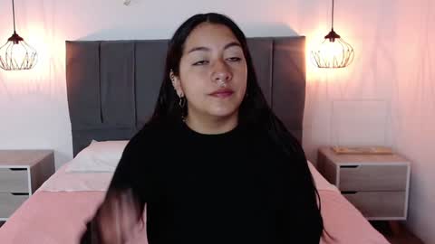 Paula online show from January 2025 12:05:02 PM