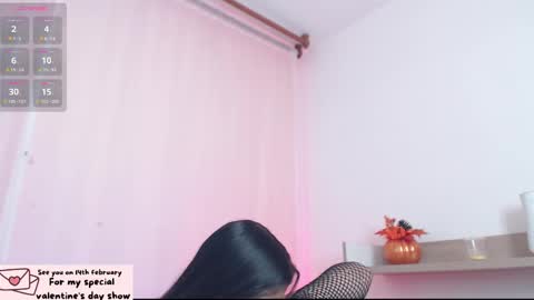 Paula online show from February 2025 11:51:01 AM