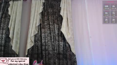 Paula online show from February 2025 12:11:01 PM