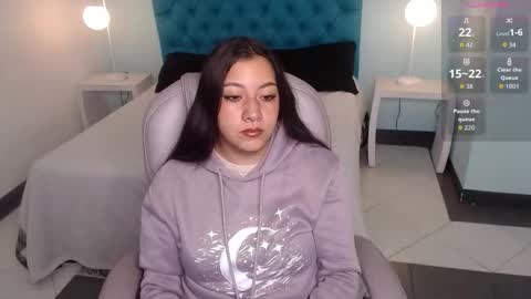 Paula online show from September 2025 12:28:02 PM